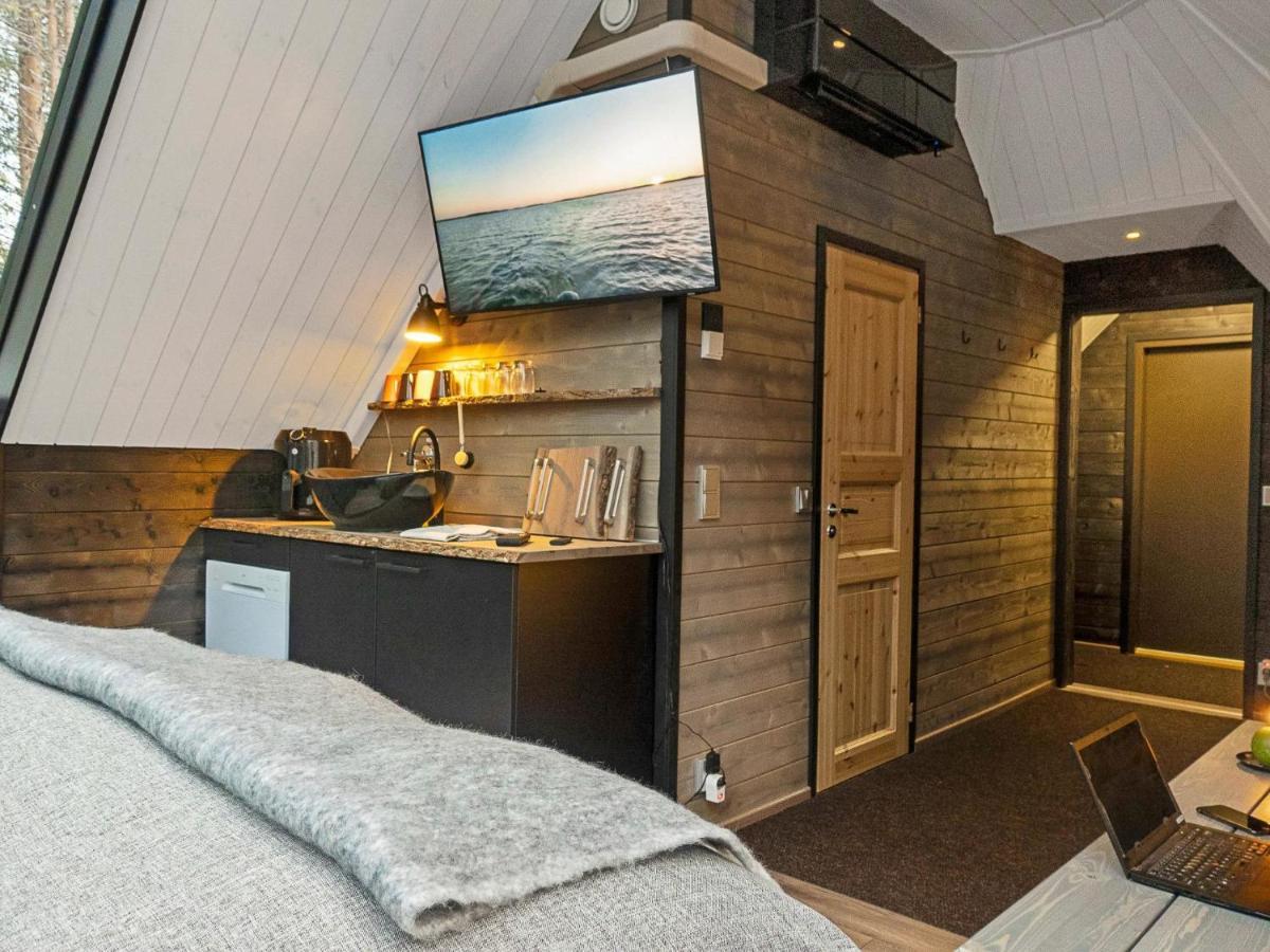 Holiday Home Samruam B Aurora Cabin By Interhome 살라 외부 사진